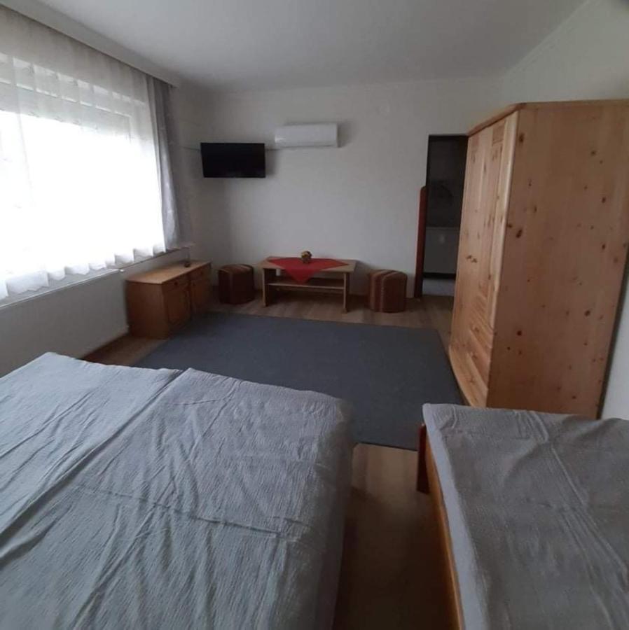 Pegazus Vendeghaz Hotell Hajdúszoboszló Exteriör bild