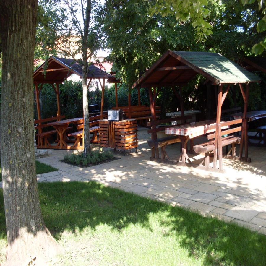 Pegazus Vendeghaz Hotell Hajdúszoboszló Exteriör bild